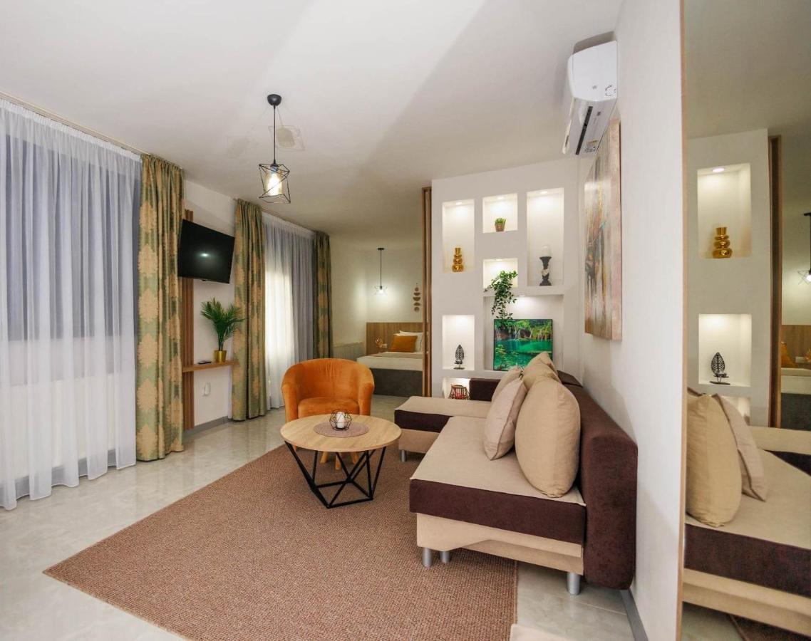 גרבובץ Villa Elena מראה חיצוני תמונה