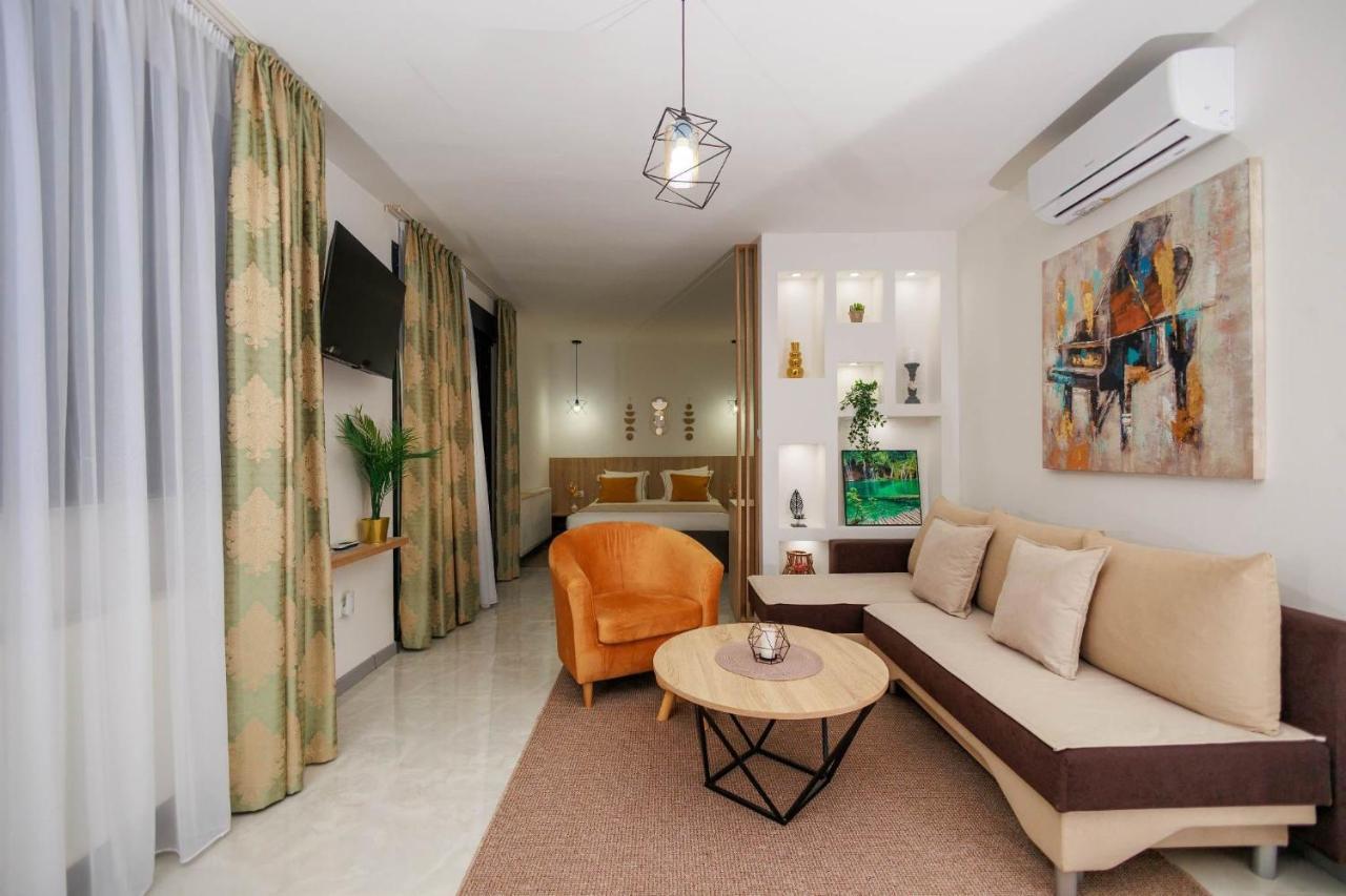 גרבובץ Villa Elena מראה חיצוני תמונה